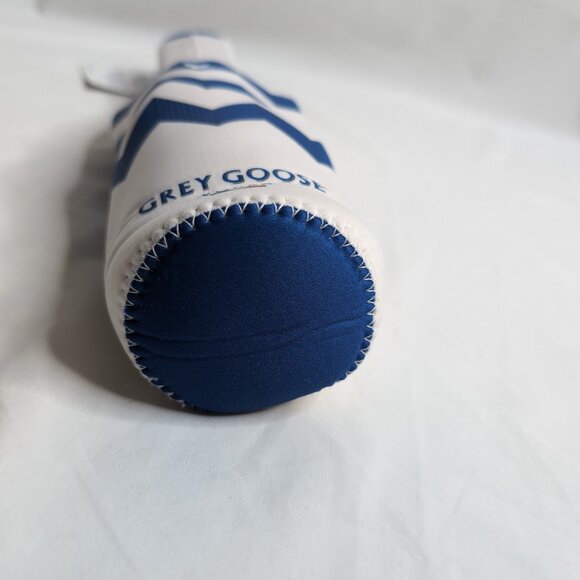NEW Grey Goose Vodka White/Blue 750mL Insulated Jacket/Sleeve Official Merch - Picture 7 of 7